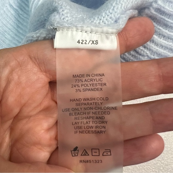 Vince Camuto Light Blue Crew Neck Sweater Size XS - Picture 8 of 9